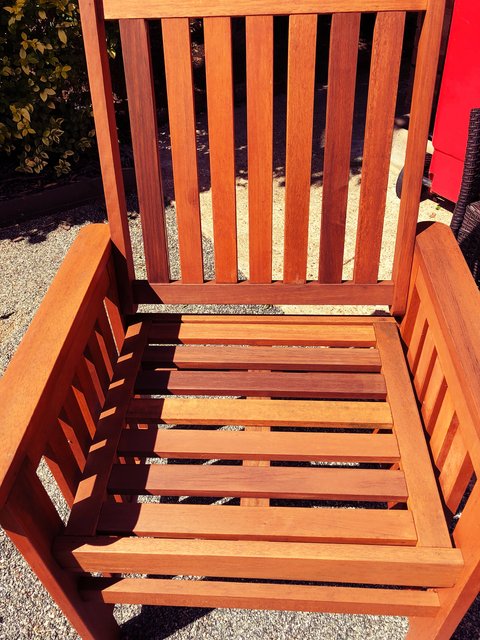 chair.jpg