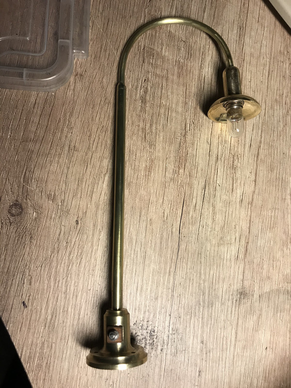 60CCCDF9-C57E-4574-BA15-52573421C40D