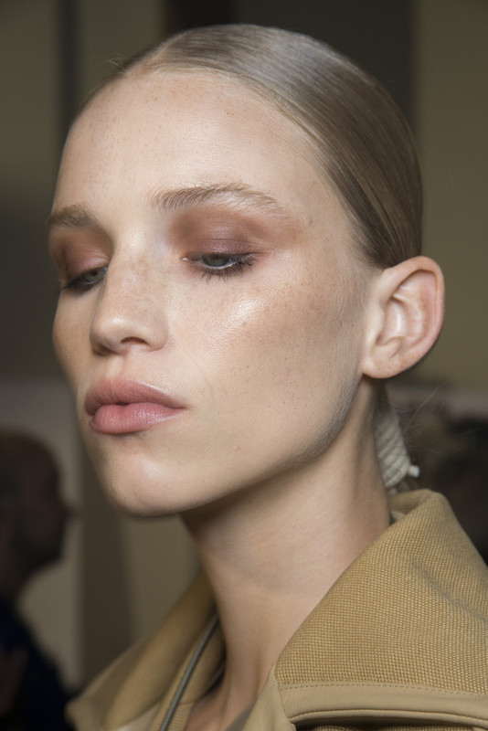 MaxMara Spring 2019 Backstage M5Ed5EOQHYWx