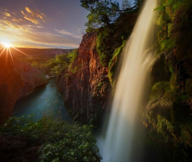 2838584-sunrise-waterfall-river-canyon-trees-moss-shrubs-sun-ray.jpg