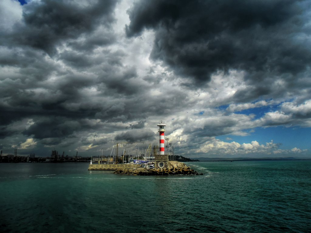 burgas_city_lighthouse_by_mike_42-d7jl3pa