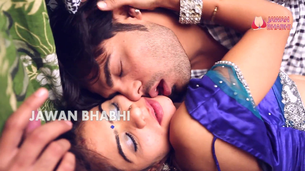 Garam Bhabhi Ki Bra Utari Tailor Ne.mp4_snapshot_04.42_[2021.09.25_15.51.52]