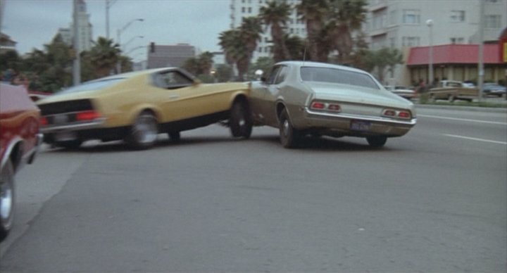 1971-Ford-Mustang-Sportsroof-modified-as-1973-11