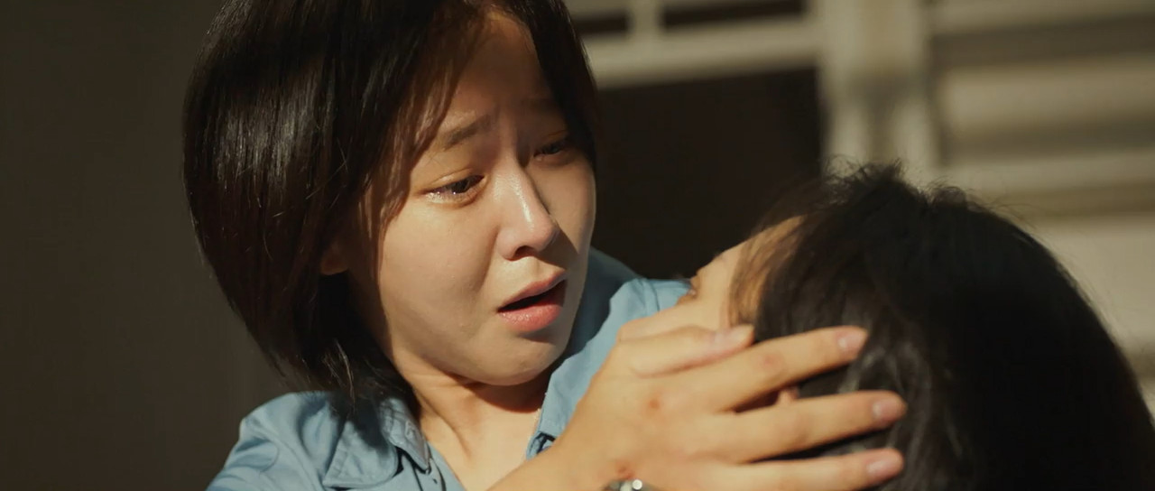 Holy Night: Demon Hunters 2025 WebRip [Hindi + Tamil + Korean] 480p, 720p ESub Screenshot