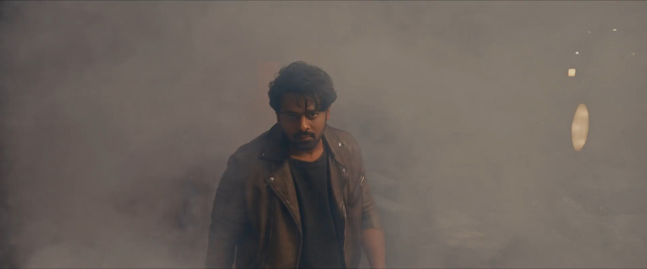 Saaho 2019 WebRip [Hindi + Tamil + Telugu + Malayalam + Kannada] 480p, 720p, 1080p ESub Screenshot