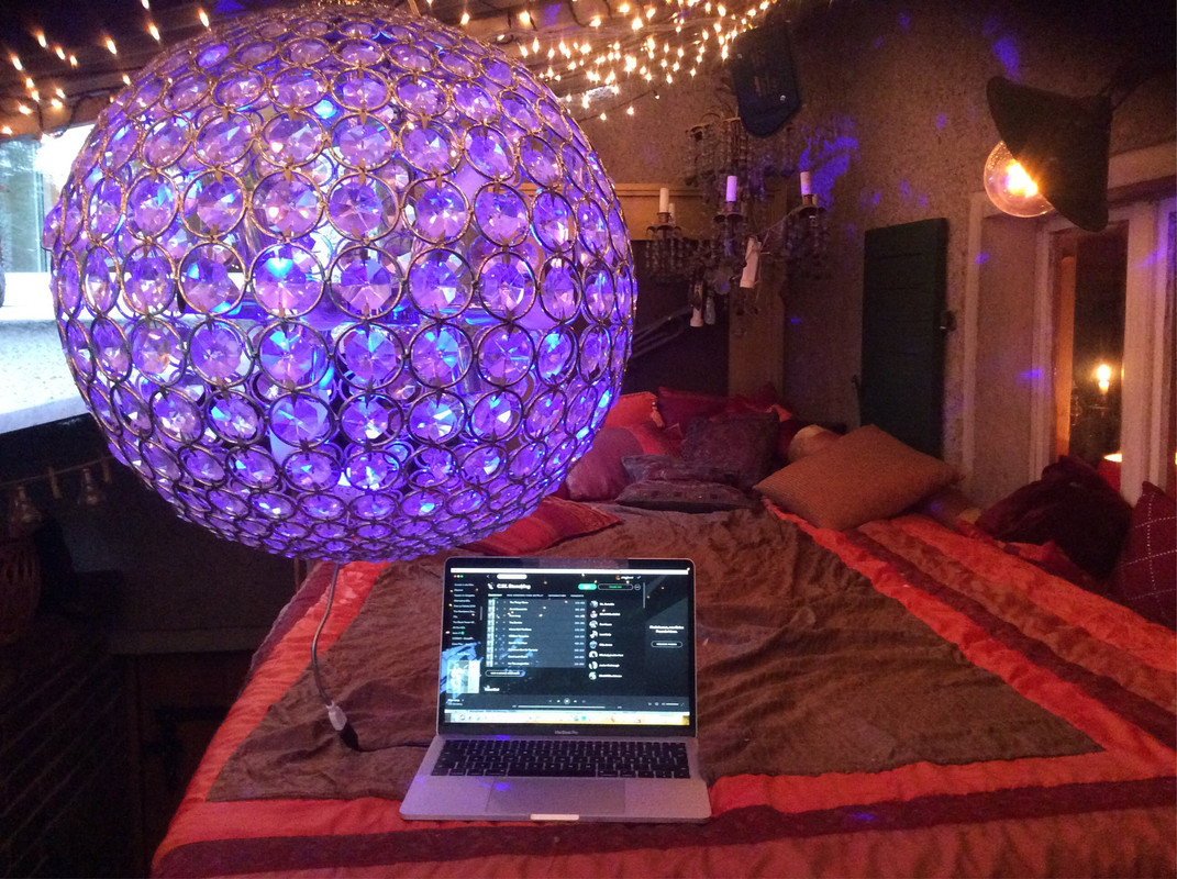 B7849517-A565-4B81-A3BD-D50E7563623D