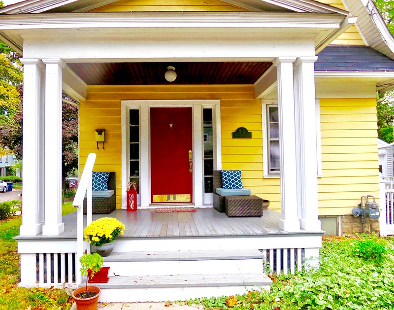 yellowhiteredporchjpg.jpg