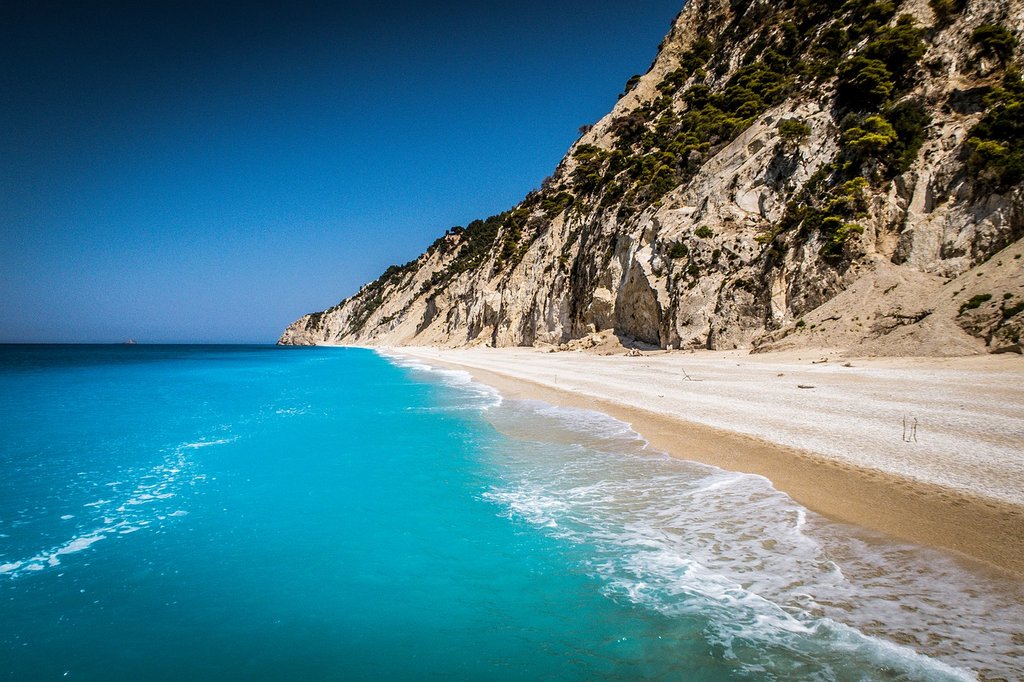 turquoise-sea-4409921-1280.jpg