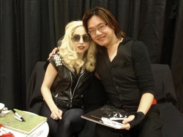 12-11-09-Backstage-concert-at-Queen-Eliz