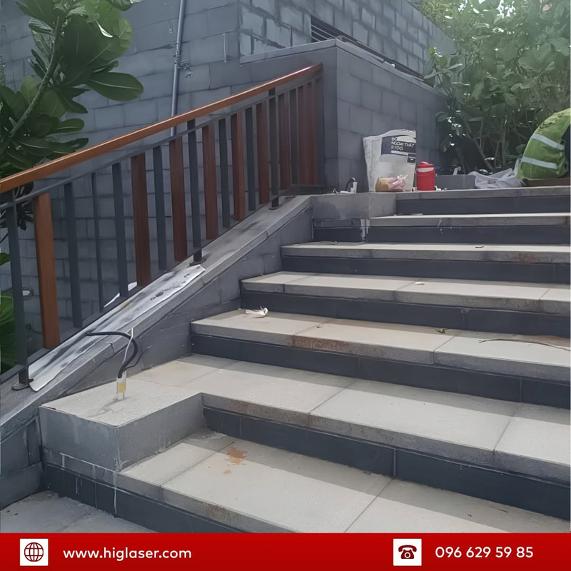 Gia công lan can sắt hộp ngoài trời (Lan can cầu thang – ban công)