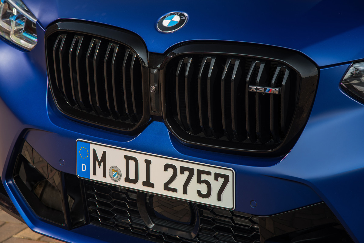 P90423913_highRes_the-new-bmw-x3-m-com