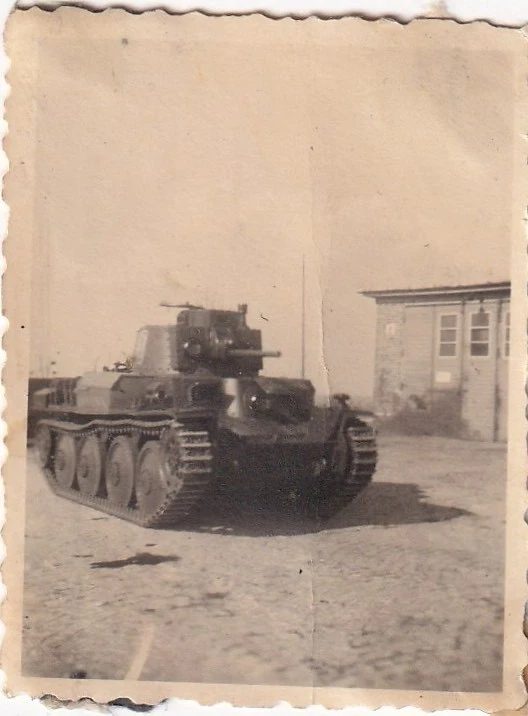 kleines Foto Panzer Panzerrgt 11 in Paderborn 2 WK