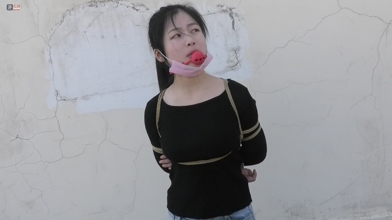 绳之韵 “憨大胆”小助理的处女作：点点、四月户外口球、捆绑游戏.mp4_20200404_185611.003