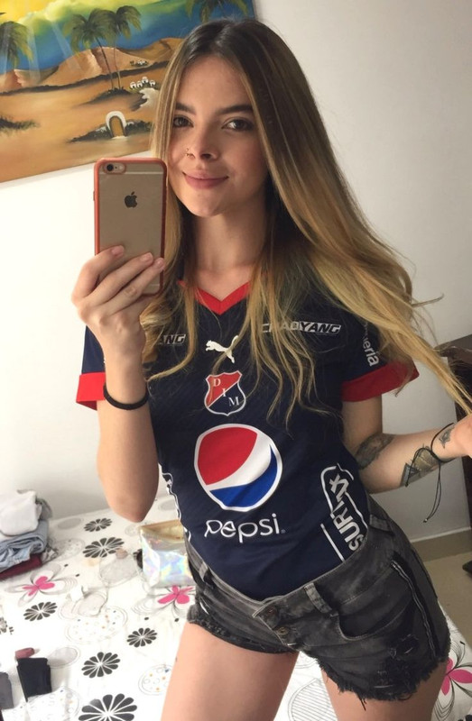 2e3d23693b1ccc6cf5ec09bfb9d24ae9.jpg