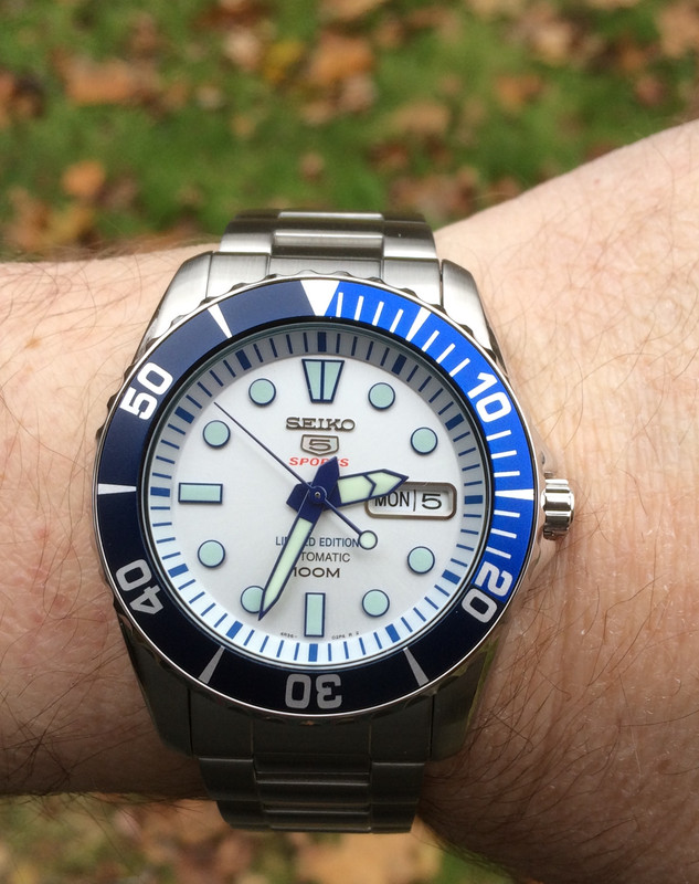 CEA117F2-72D8-4C5E-BBB5-B60E4B256618