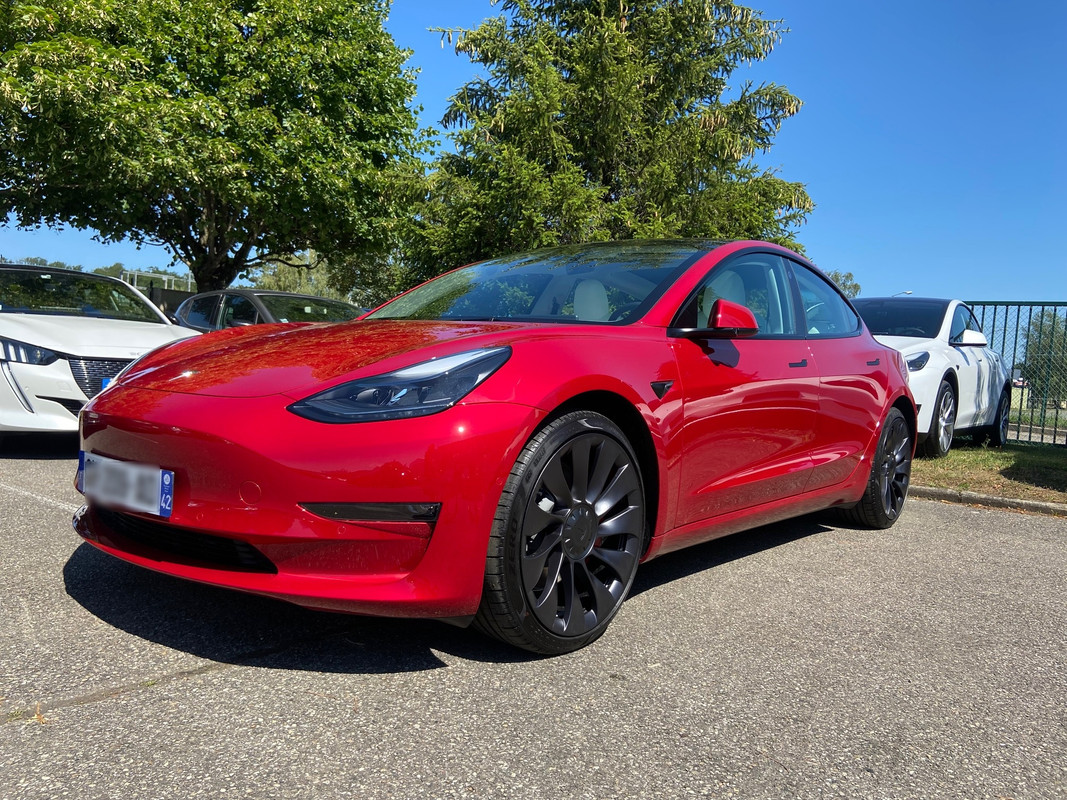 88F8B1B9-9C64-4611-842D-F9A552E45024