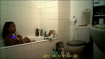 [Image: Voyeur16135081154.jpg]