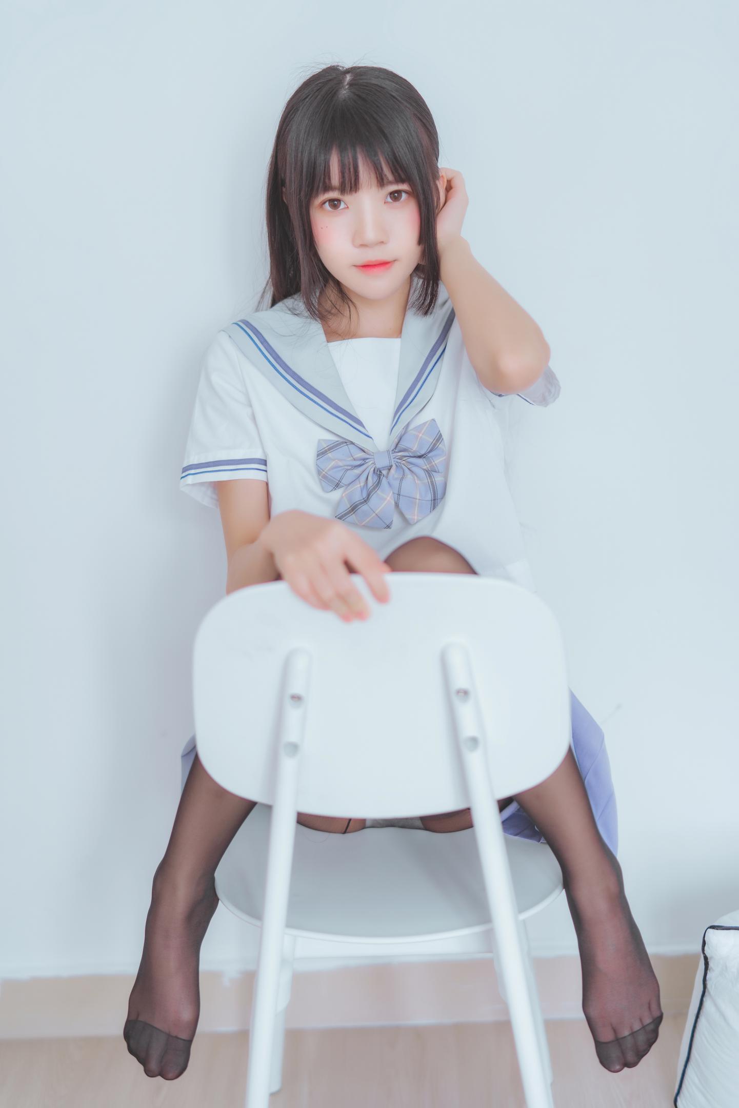 桜桃喵 NO.062 桜桃未熟2 黑丝校服 25
