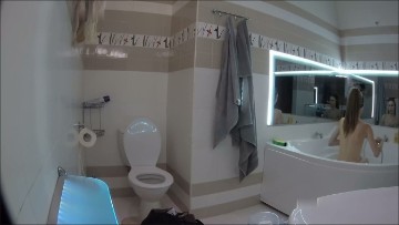 [Image: Voyeur12605083831.jpg]