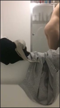 [Image: Voyeur30945151120.jpg]
