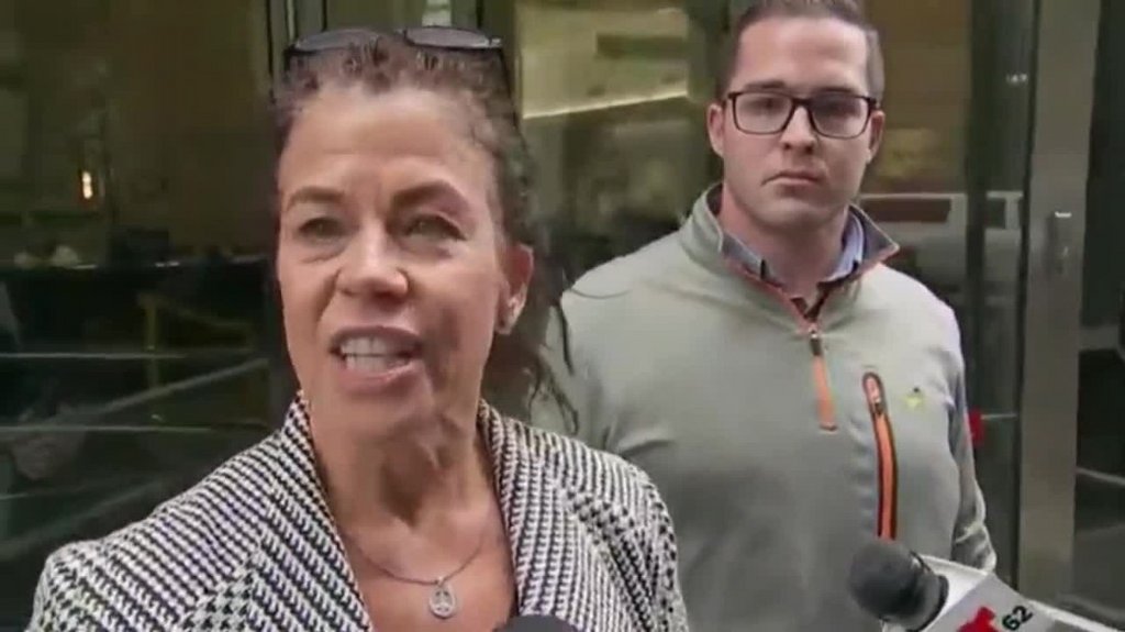 [Image: 7fvjxikn066j.jpg]