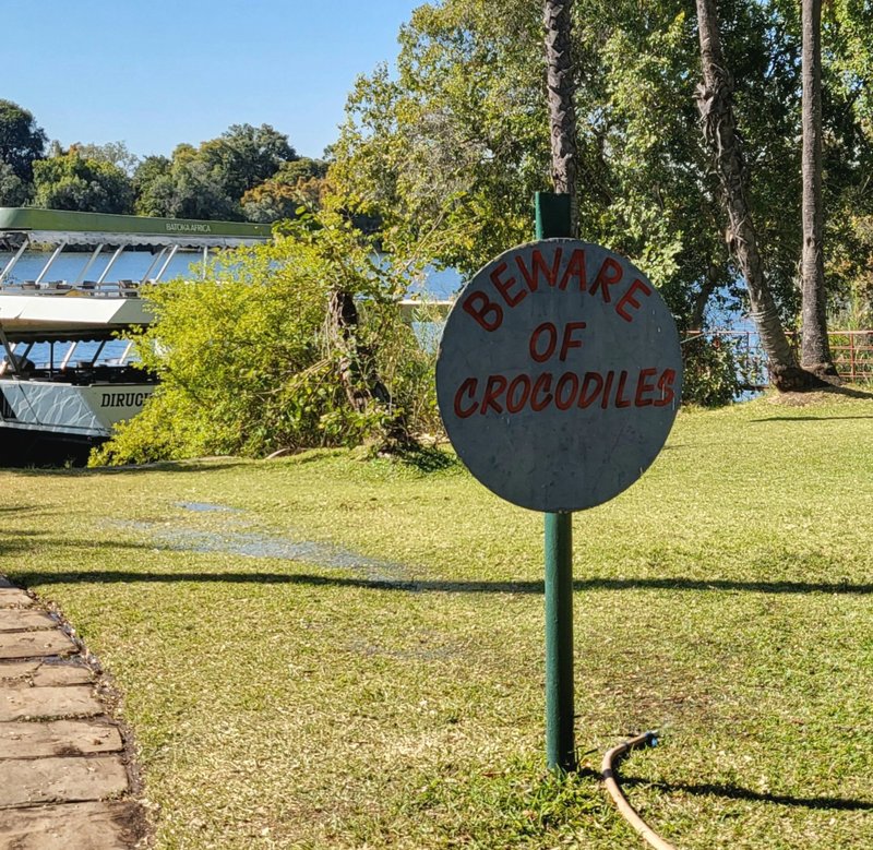 Африканские каникулы - зверики Крюгера, пески Намибии, воды Виктории