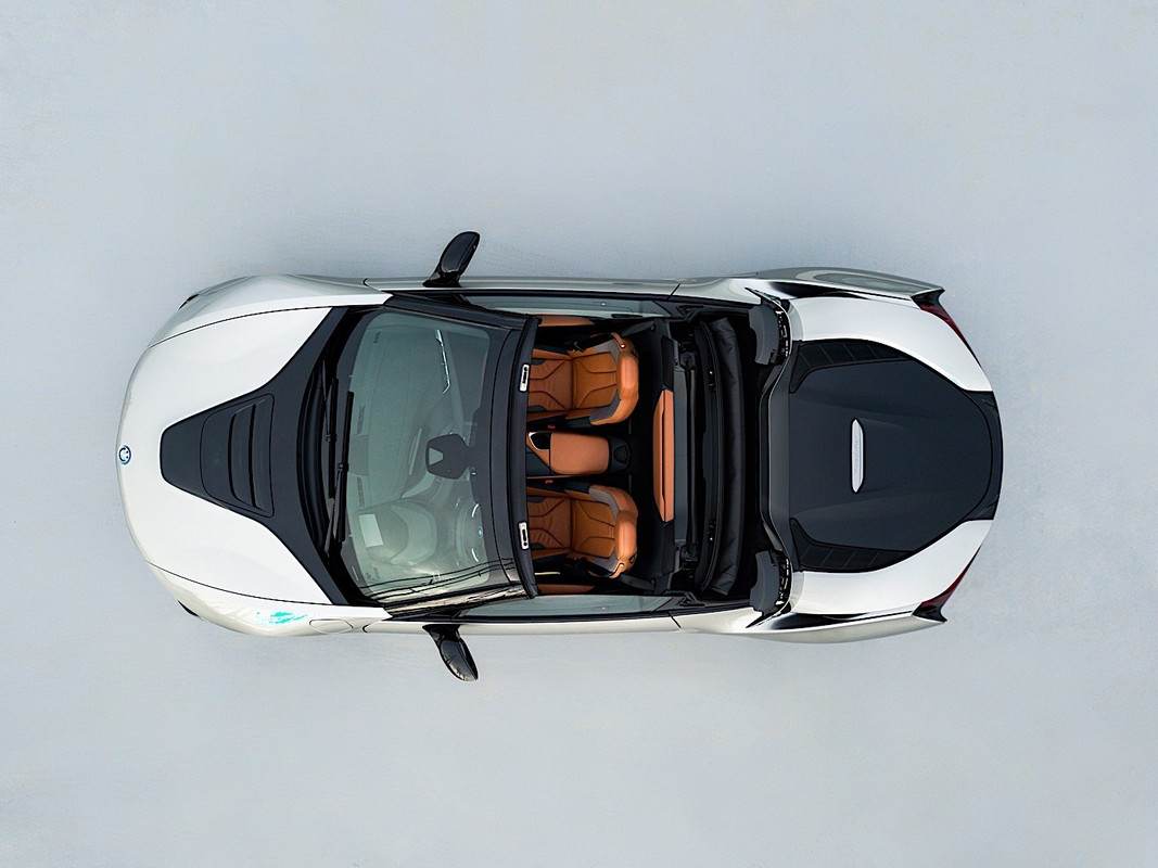 BMW i8 Roadster First Edition (30)