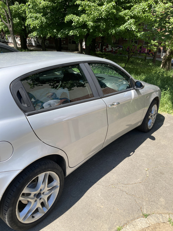 5F02BDDC-0E8A-40C6-93C8-9F7B01379058