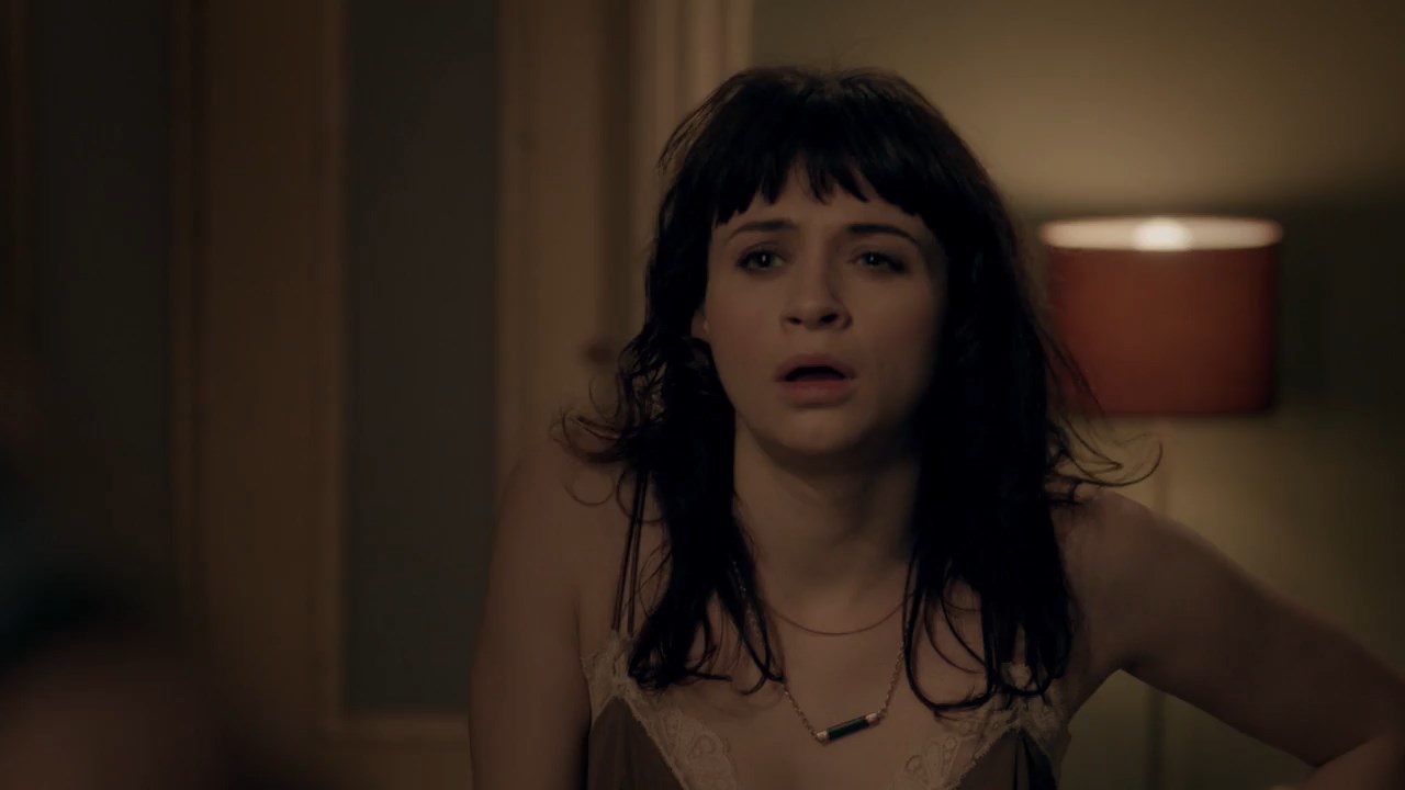 Skins (2013) Season 7 [Hindi + Tamil + Telugu + English] WebRip 480p, 720p ESub - Complete Screenshot