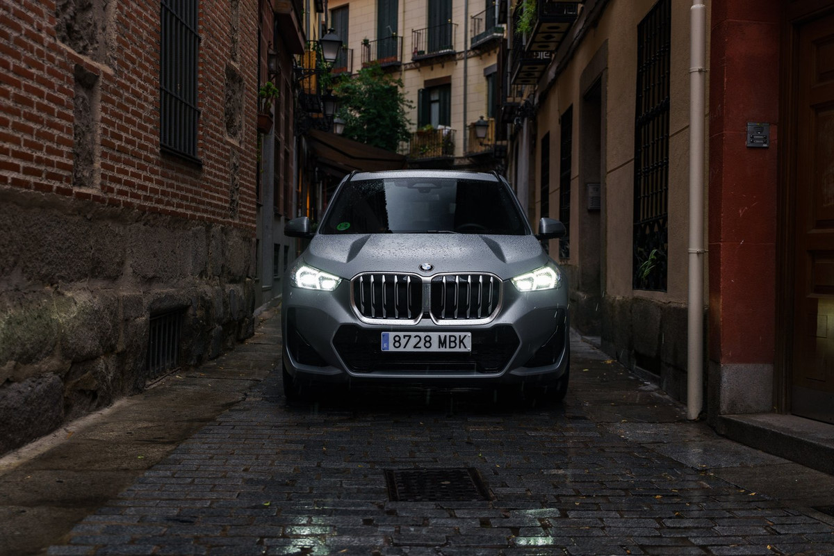 P90485086_highRes_bmw-x1-national-pres