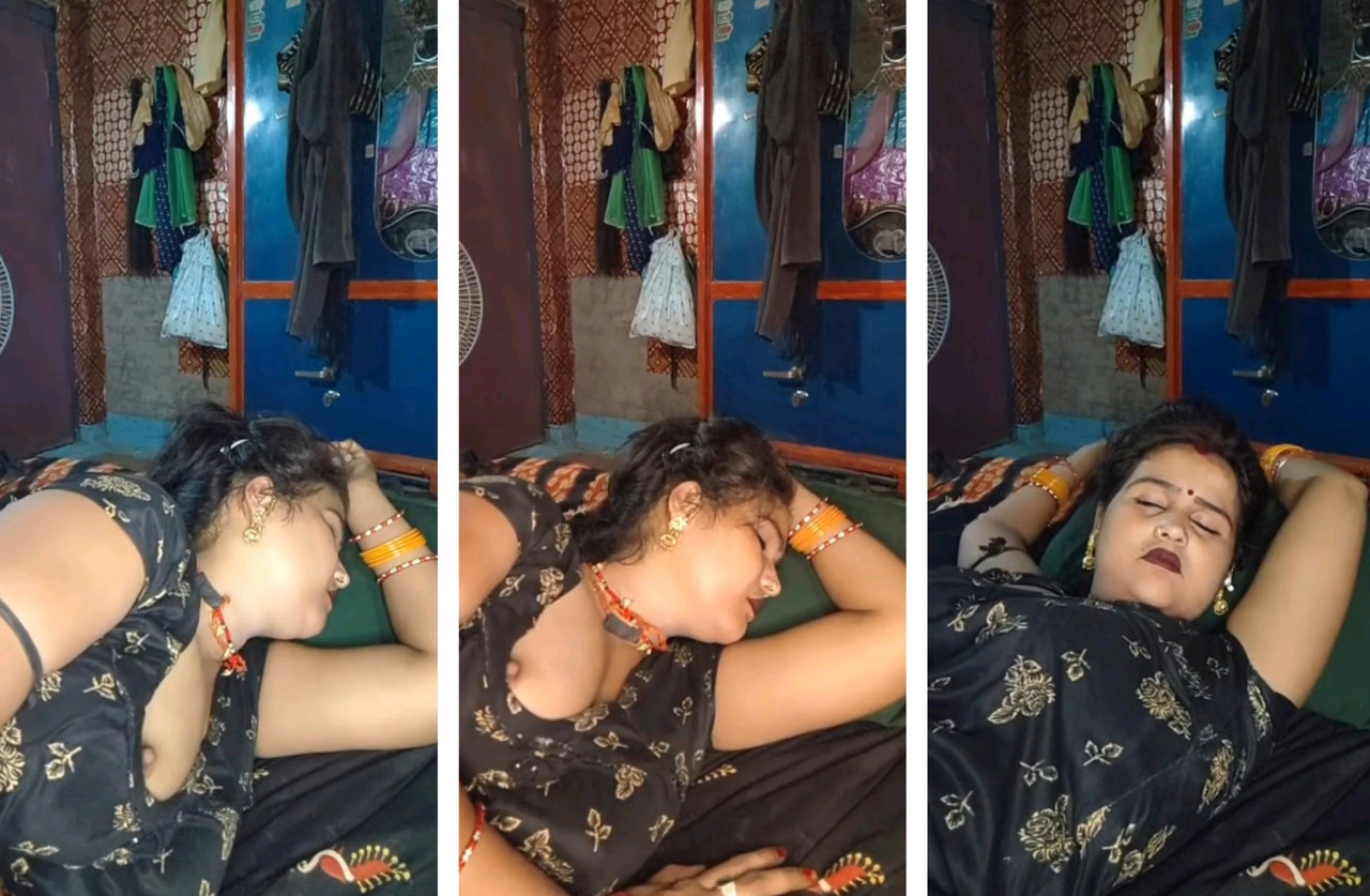 Beautiful Desi YouTuber Bhabhi Live Streaming HD Video