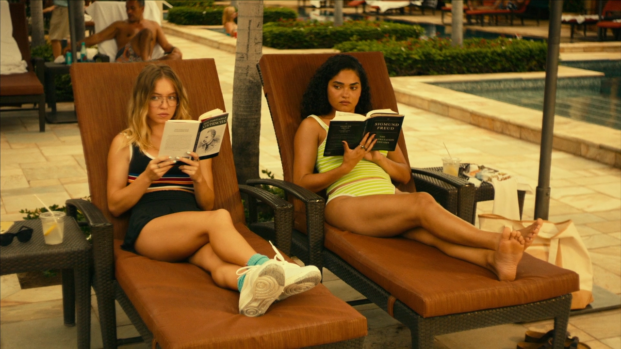 The.White.Lotus.S01E01.Arrivals.1080p.AMZN.WEB-DL.DDP5.1.H.264-NTb.mkv_snapshot_23.19_[2021.08.30_12