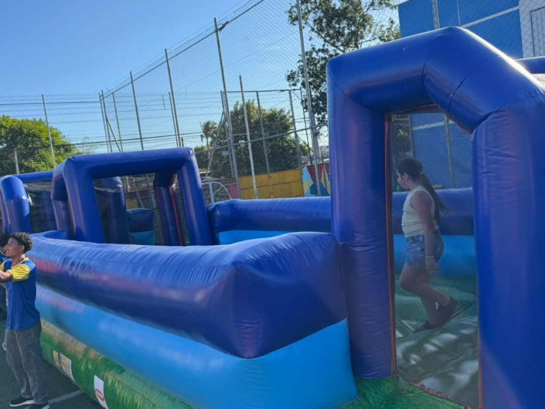 Quadra Esportiva Média