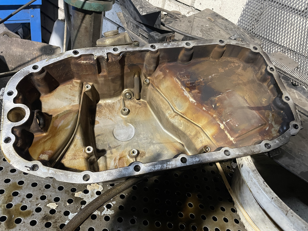 0E09951B-D4E2-445C-9471-8CF1F15B94E8