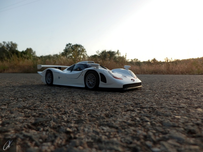 Porsche 911 GT1 Strassenversion (65)