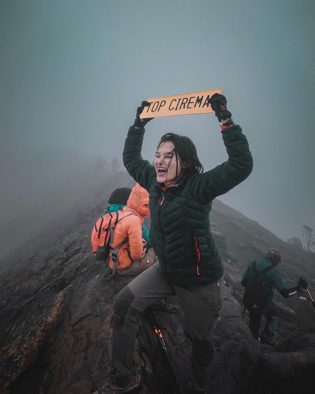 7 Potret memesona Dwi Jayanti, Polwan 'geulis' dari Bandung