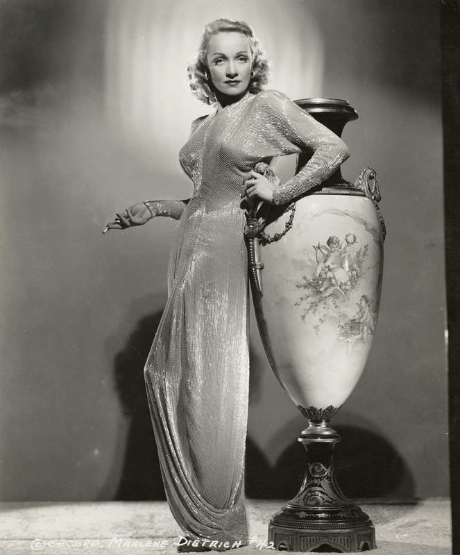 Marlene_Dietrich_c05