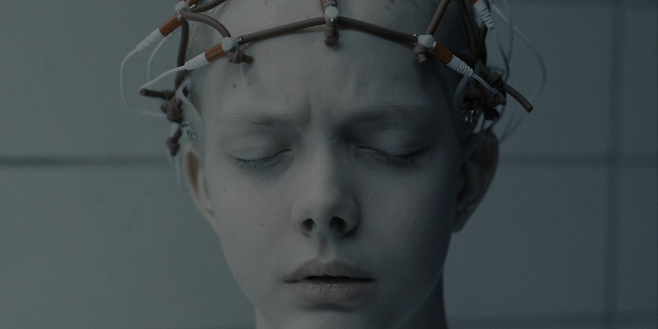 Stranger.Things.S04E01.2160p.NF.WEBRip.HDR.DoVi.DDP.5.1.Atmos.Hybrid.P8.by.DVT.mkv_20220529_174040.0