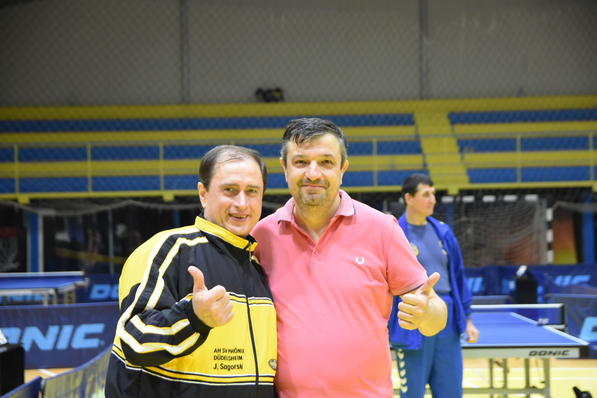 15CF93C1-3550-4A71-82D0-3E679333CDAC