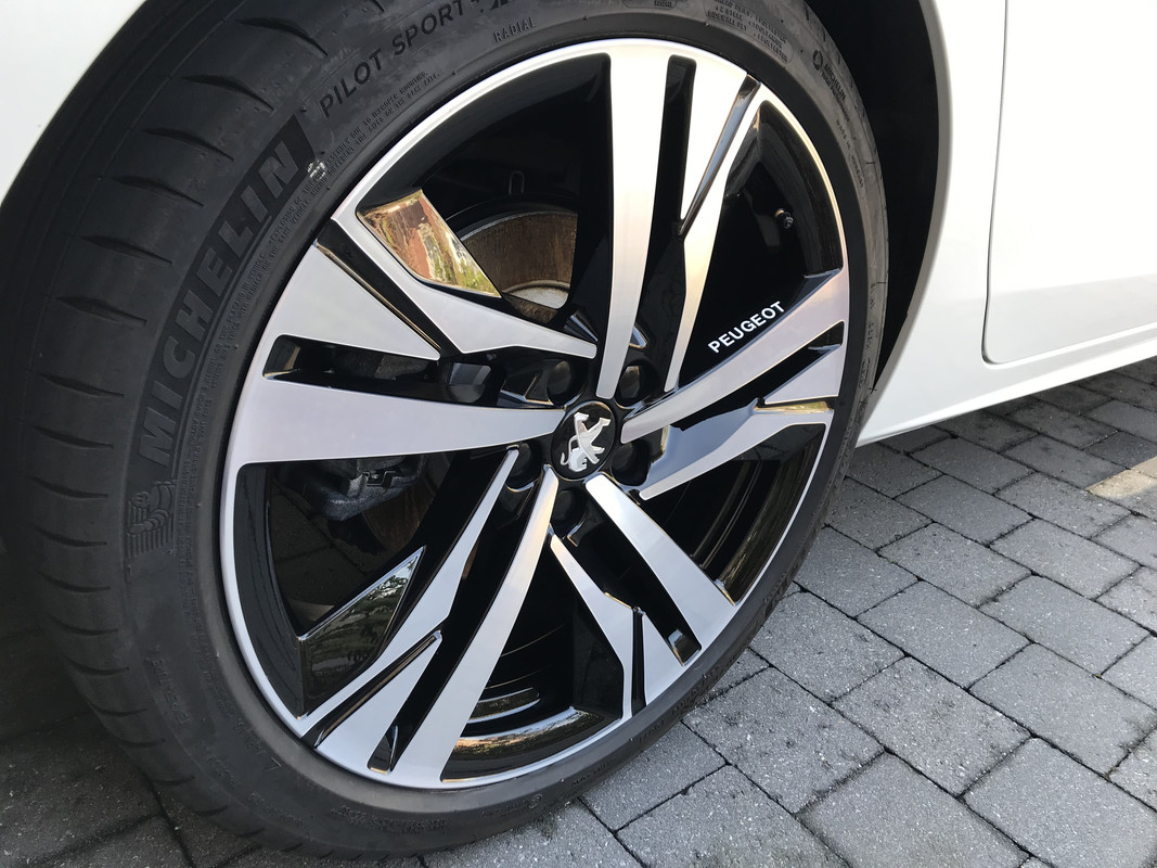 B6D1BEEE-09E0-4536-818A-62F4B851CF6A