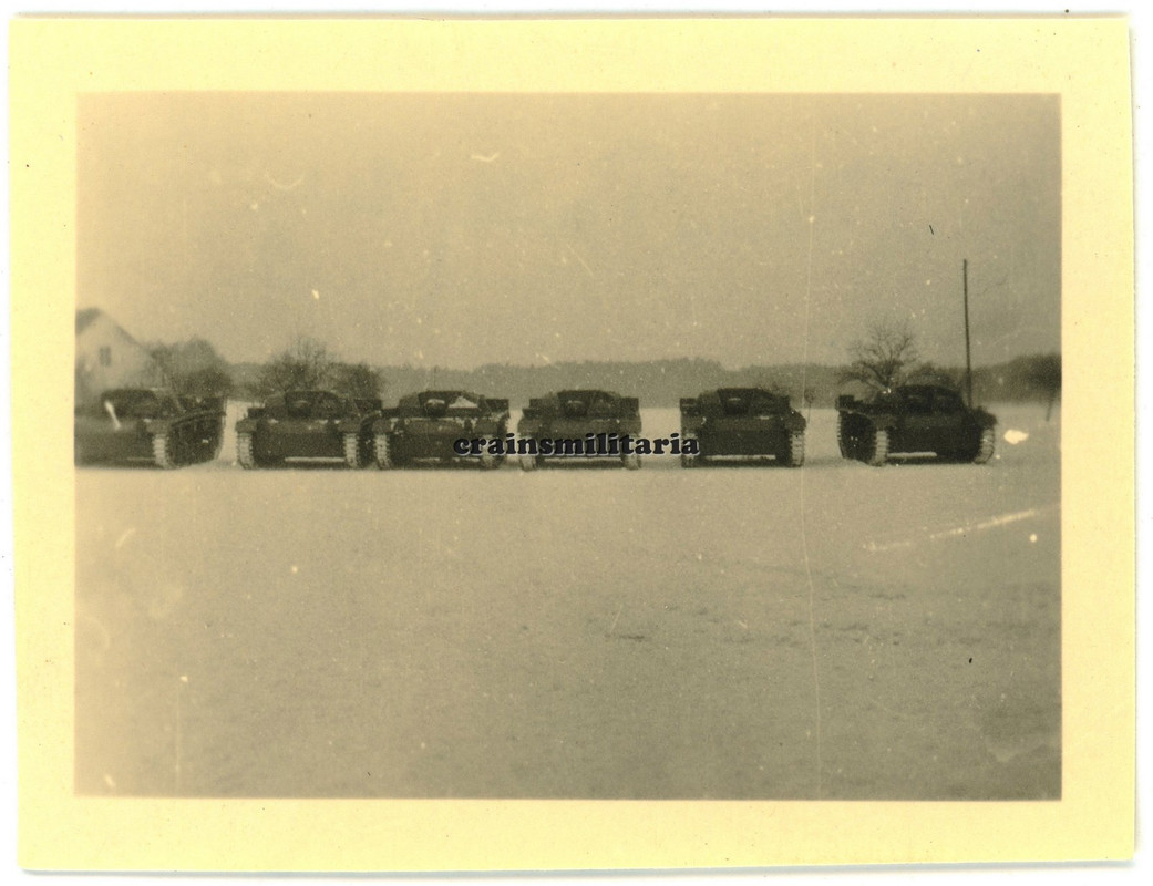 Orig. Foto Sturmgeschütz StuG III Panzer der StuG.Abt.203 in Lager JÜTERBOG 1941 (1)