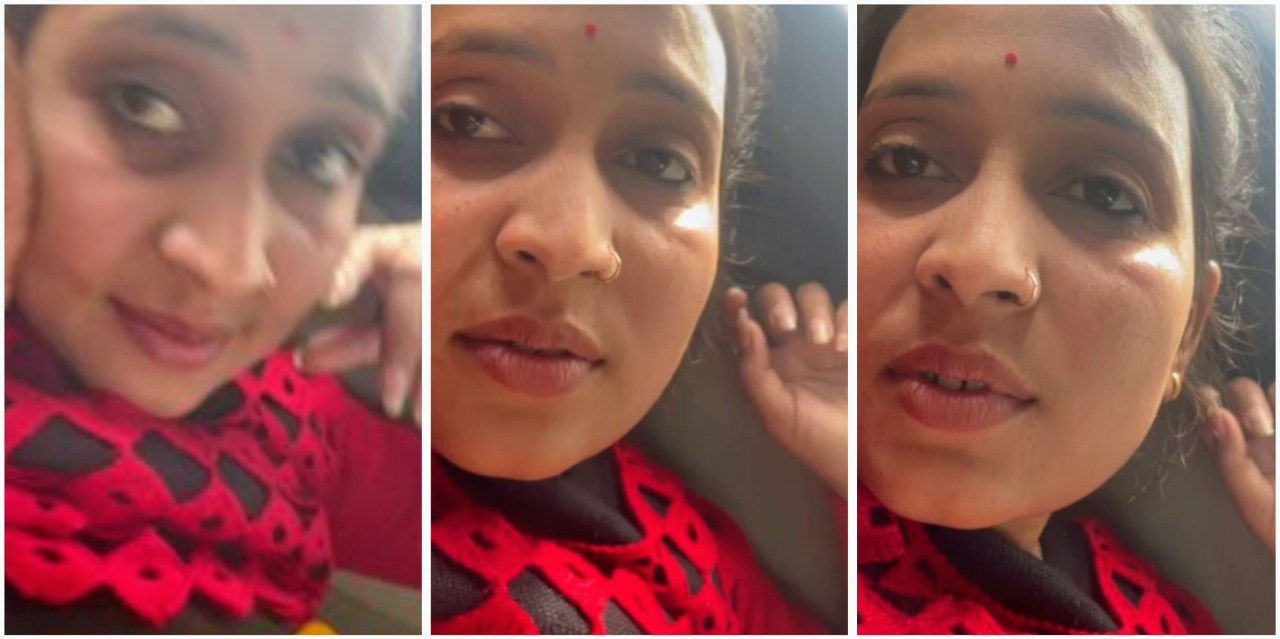 Beautiful Hot Desi chubby bhabhi Show her boobs and pussy in car