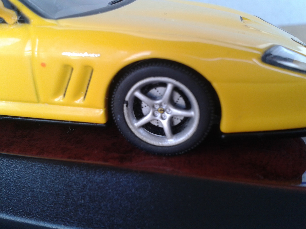 1996 Ferrari 550 Maranello (Minichamps) (18)