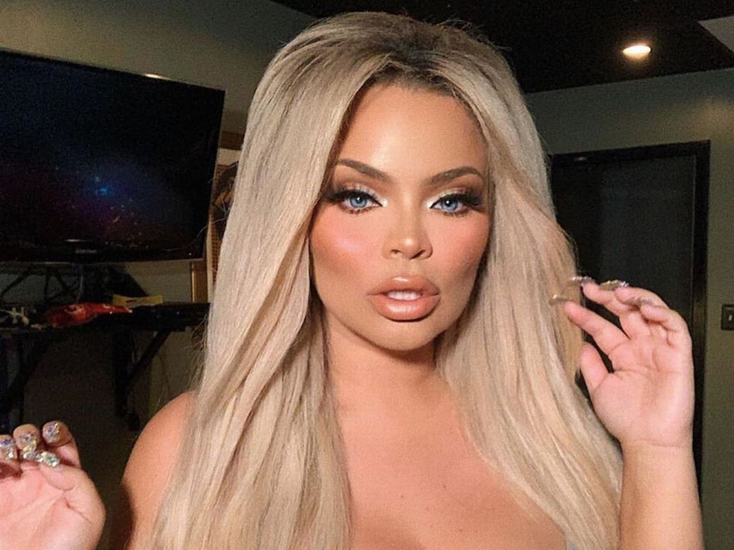 [Image: Trisha-Paytas-Leak.jpg]