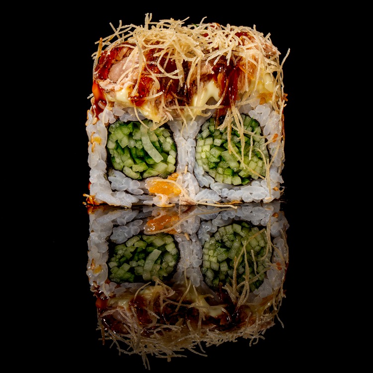 U38. Uramaki tonno cotto 8 pezzi