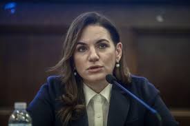 ΠΑΡΕΜΒΑΣΗ ΣΤΗΝ ΥΠΟΥΡΓΟ ΤΟΥΡΙΣΜΟΥ ΓΙΑ ΤΙΣ ΥΠΟΔΟΜΕΣ ΤΗΣ ΧΙΟΥ 