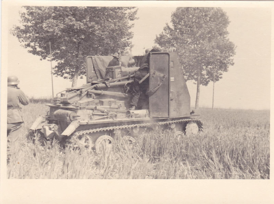 15 cm sIG 33 (Sf) BISON Sturmpanzer Frankreich 1