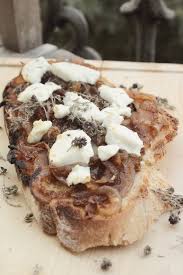 Torrada De Pollastre Amb Ceba I Formatge