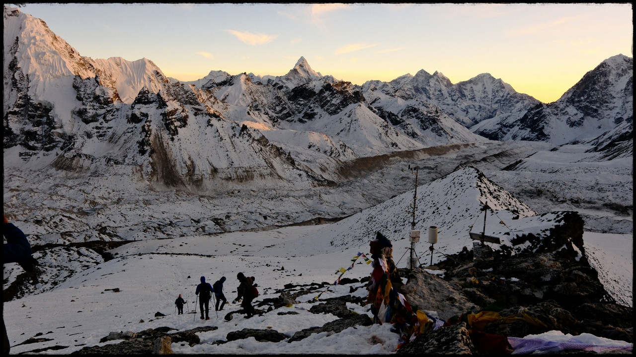 Día 15. The Pyramid a Gorak Shep + atardecer en Kala Patthar - Everest Three Passes Trek: tres pasos, tres cimas, tres campos base (18)