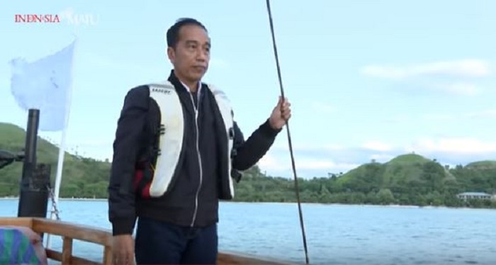 Presiden Jokowi meninjau kesiapan wisata bahari Labuan bajo